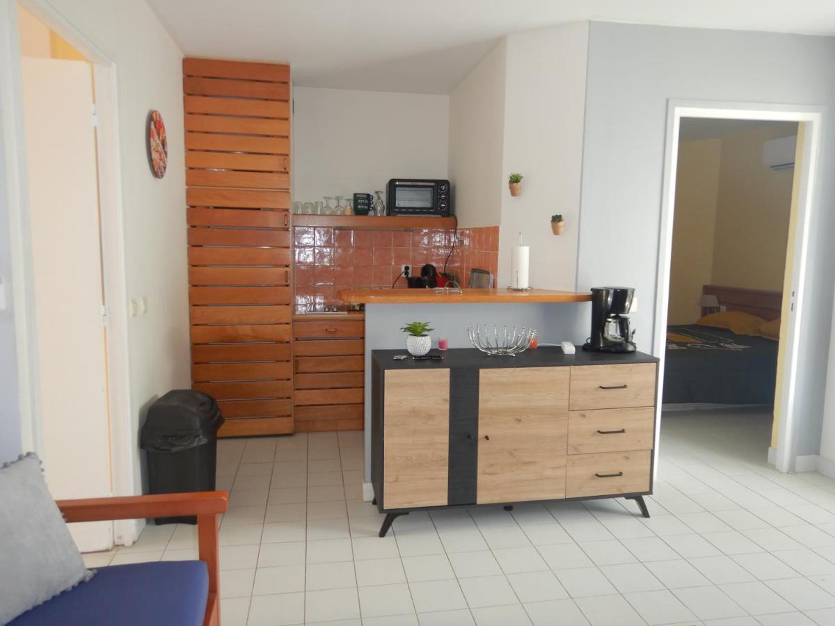 Manoneva Apartman Saint-Francois  Kültér fotó
